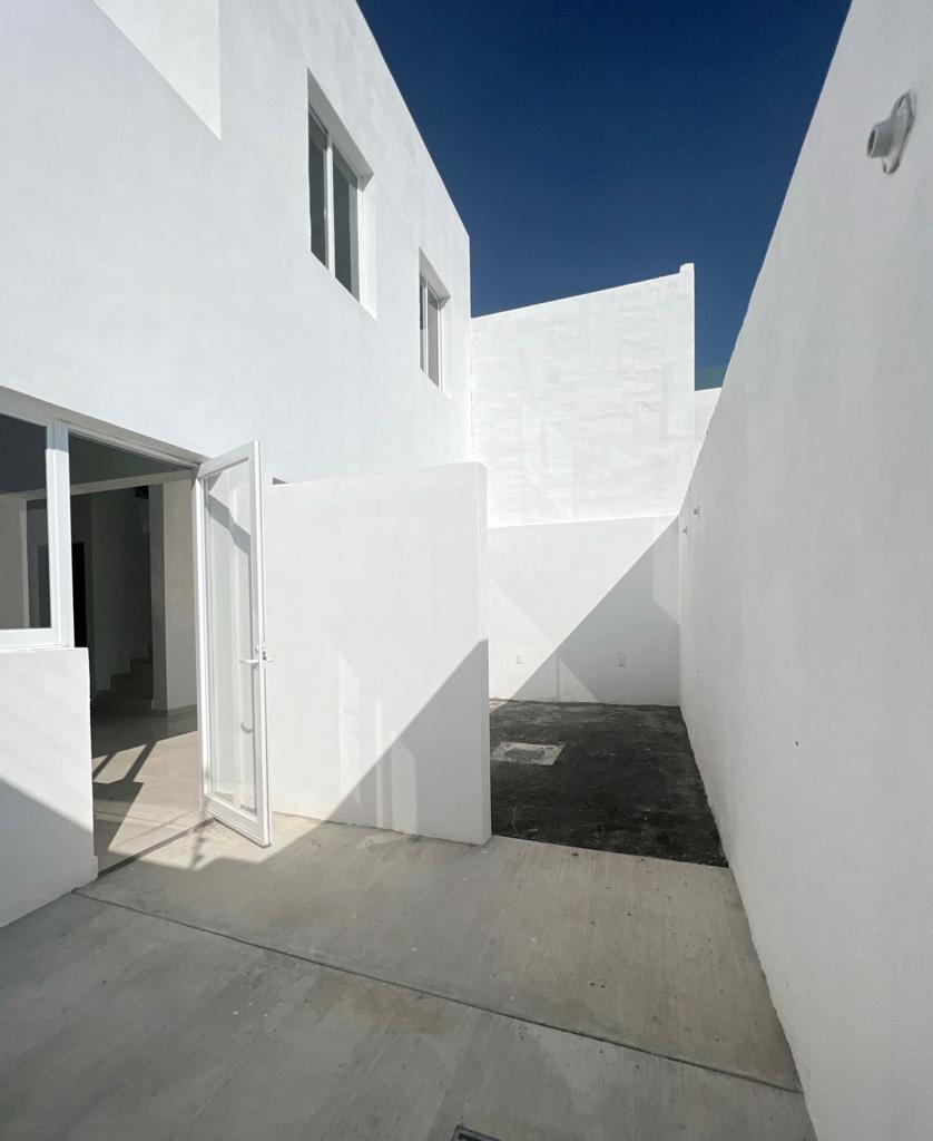 CASA EN VENTA - MIRADOR DE COLIMA - Imagen 3