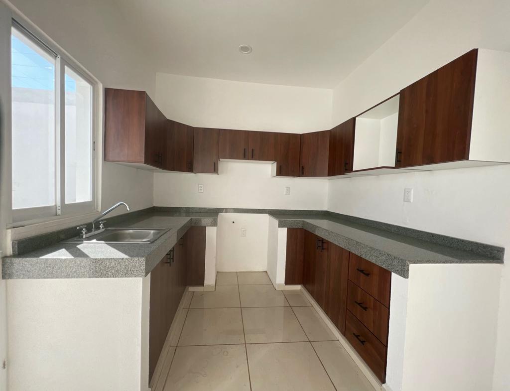 CASA EN VENTA - MIRADOR DE COLIMA